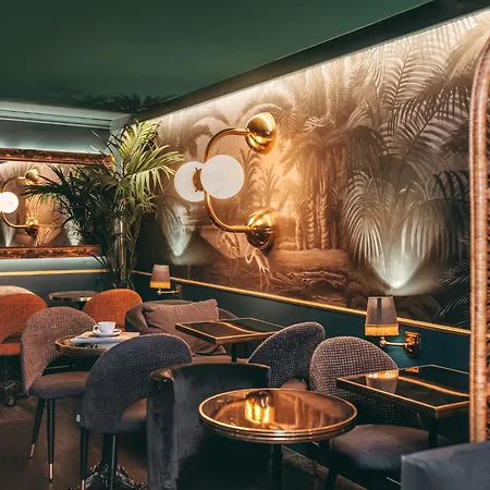 Snob Hotel-2